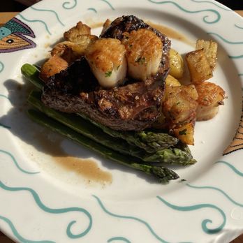 Anthony's HomePort Everett - Steak with scallops - Seafood Near Me - Everett, Washington Anthony's HomePort Everett - Steak with scallops - Seafood Near Me - Everett, Washington