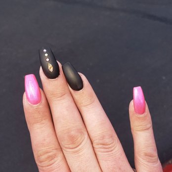 Kelly's Nails & Spa - Nail Salons Near Me - Gilbert, Arizona Kelly's Nails & Spa - Nail Salons Near Me - Gilbert, Arizona
