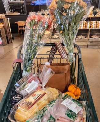 Nino Salvaggio International Marketplace by null