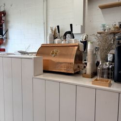 Vintage hand lever espresso machine