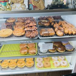 Foster's Donuts