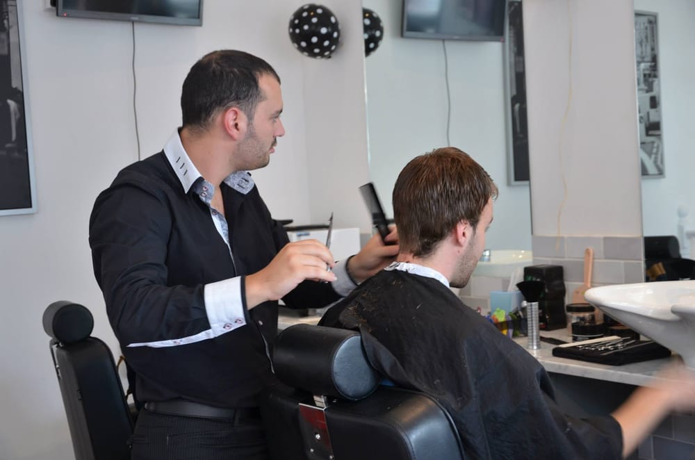 THE MUG & BRUSH 70 New King's Road, Fulham, London, United Kingdom