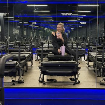 Solidcore - Pilates Near Me - Minneapolis, Minnesota Solidcore - Pilates Near Me - Minneapolis, Minnesota