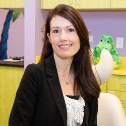 Smiles & Co. Pediatric Dentistry - Dr. Angela Willox - Board Certified Pediatric Dentist