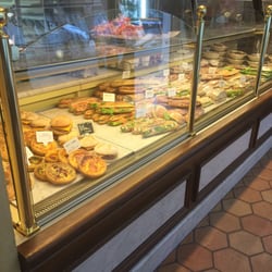 Maison Pozzoli - Le stand salé... Appétissant!