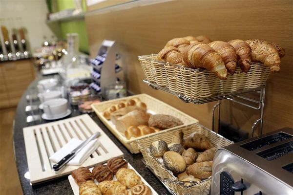 Hotel Bahnhof by null