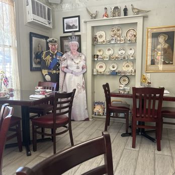The English Tearoom & Eatery - Tea Rooms Near Me - Covington, Louisiana The English Tearoom & Eatery - Tea Rooms Near Me - Covington, Louisiana