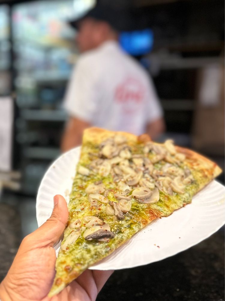 DANI’S HOUSE OF PIZZA Updated May 2024 668 Photos & 1181 Reviews