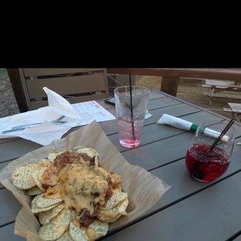 Barry Dyngles - Bbq nachos and cocktails - Barbeque Near Me - Youngstown, Ohio Barry Dyngles - Bbq nachos and cocktails - Barbeque Near Me - Youngstown, Ohio