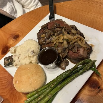 Viking Brew Pub - Prime rib - American Near Me - Stoughton, Wisconsin