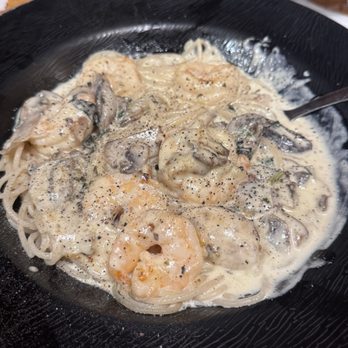 Roma Italian Restaurant - Shrimp Cremora - Italian Near Me - Rolla, Missouri