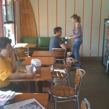 Flake - Dining Area - Breakfast & Brunch Near Me - Venice, California Flake - Dining Area - Breakfast & Brunch Near Me - Venice, California