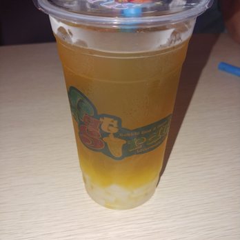 Fat Straw Cafe - Lychee green tea with lychee jellies - Bubble Tea Near Me - Livermore, California