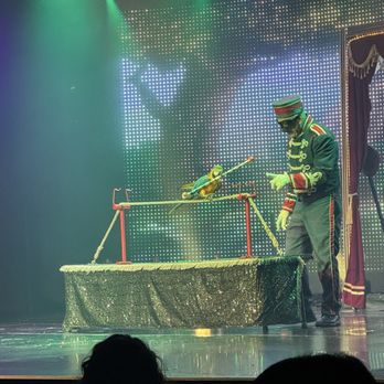 Popovich Comedy Pet Theater - Performing Arts Near Me - Las Vegas, Nevada Popovich Comedy Pet Theater - Performing Arts Near Me - Las Vegas, Nevada