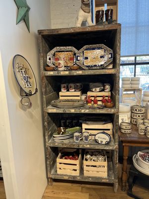 Stoneware & Co. by null