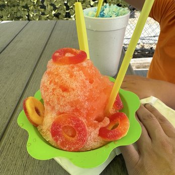 Sugar & Ice Xo - Georgia peach w peach rings! - Shaved Ice Near Me - Crowley, Texas