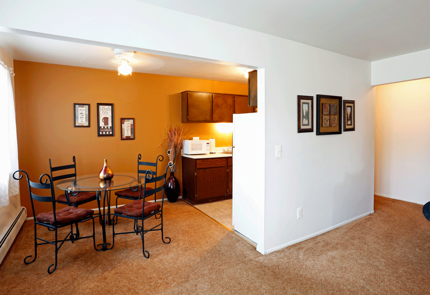 GOLF MANOR APARTMENTS Updated July 2024 14 Photos 30600 Little