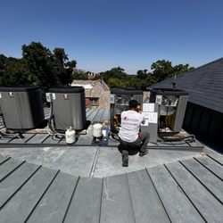 Sundollar A/C & Heat - Checking Freon levels