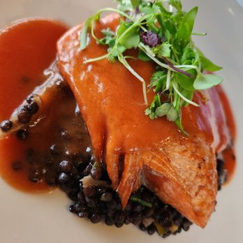 Seven Glaciers Restaurant - Alaskan salmon - New American Near Me - Girdwood, Alaska