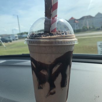 Mom's Sweet Shop - Moor Shore Milkshake - Acai Bowls Near Me - Kill Devil Hills, North Carolina Mom's Sweet Shop - Moor Shore Milkshake - Acai Bowls Near Me - Kill Devil Hills, North Carolina