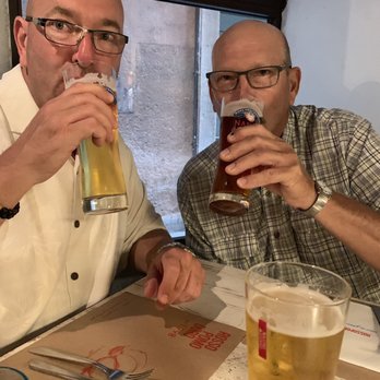 Rossopomodoro - Bros, Beers, Delicioso - Prego - Napoletana Near Me - Venezia, VE Rossopomodoro - Bros, Beers, Delicioso - Prego - Napoletana Near Me - Venezia, VE