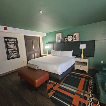 Hotel Tonnelle - Hotels Near Me - New Orleans, Louisiana Hotel Tonnelle - Hotels Near Me - New Orleans, Louisiana