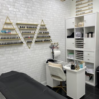 Bella Bliss By B - Nail area - Nail Salons Near Me - Riverview, Florida