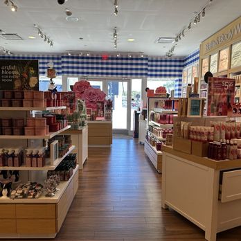 Bath & Body Works - Cosmetics & Beauty Supply Near Me - Pembroke Pines, Florida