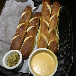 Cellar at Grizzly Peak - Soft baked pretzels
