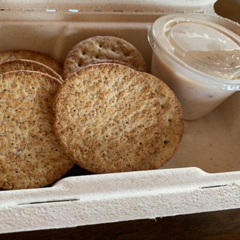 Thurston's Lobster Pound - Crab dip with multigrain crackers - Seafood Near Me - Bernard, Maine Thurston's Lobster Pound - Crab dip with multigrain crackers - Seafood Near Me - Bernard, Maine