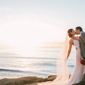 Grande Colonial - Bride and Groom in La Jolla Cove - Hotels Near Me - La Jolla, California