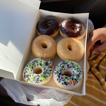 Snowflake - White sprinkle donuts, chocolate covered donuts, regular glazed. - Donuts Near Me - Houston, Texas Snowflake - White sprinkle donuts, chocolate covered donuts, regular glazed. - Donuts Near Me - Houston, Texas