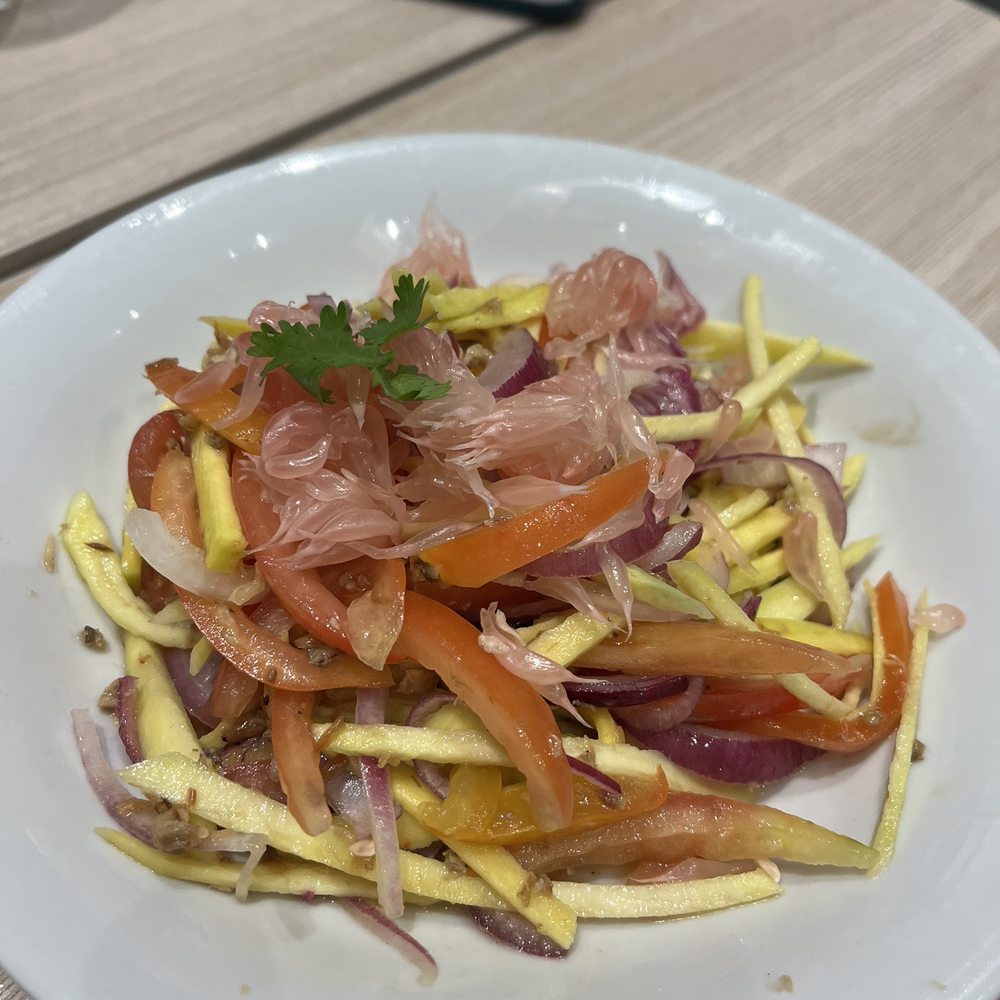 Mango and palmelo salad
