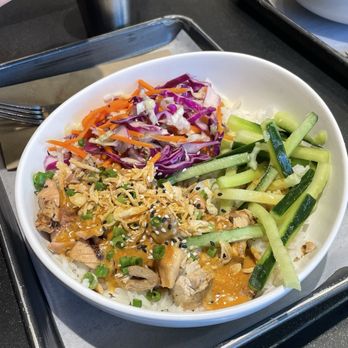 World Wrapps - Thai Chicken bowl - Wraps Near Me - Palo Alto, California