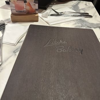 Liliha Bakery - Bakeries Near Me - Honolulu, Hawaii