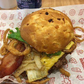 Smashburger - Burgers Near Me - Edison, New Jersey