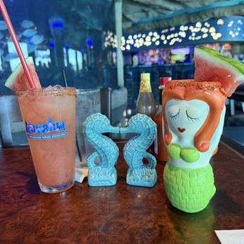 Aquarium Restaurant - Drinks - Seafood Near Me - Kemah, Texas Aquarium Restaurant - Drinks - Seafood Near Me - Kemah, Texas