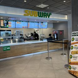 Woodrow Wilson Service Area - Subway within Woodrow Wilson Service Plaza