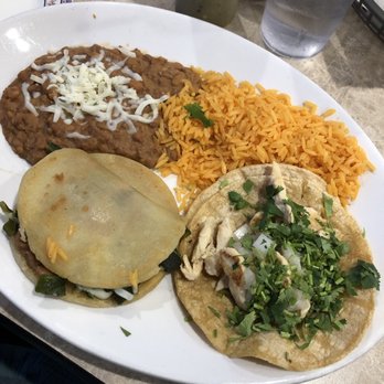 El Granjero Mexican Grill - Gordita, chicken taco, rice, and beans. - Mexican Near Me - Grand Rapids, Michigan