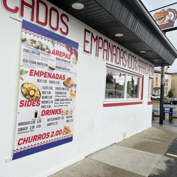 Tacos Buscados - Outdoor area - Tacos Near Me - Chicago, Illinois