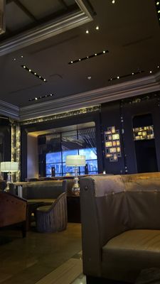 Vista Cocktail Lounge by null