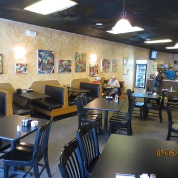 Main Street Cafe - dining room - Cafes Near Me - Marlborough, Massachusetts