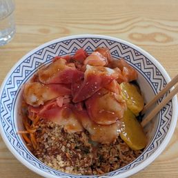 Poke bowl with hokkgai (big ol clams)