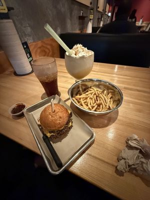 Hopdoddy Burger Bar by null
