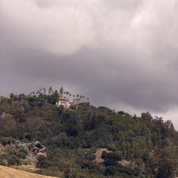 Hearst Castle - The mountain retreat - Tours Near Me - San Simeon, California Hearst Castle - The mountain retreat - Tours Near Me - San Simeon, California