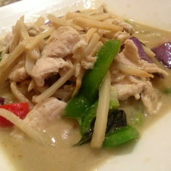 Pad Thai Restaurant - Green Curry-- good/not spicy - Thai Near Me - Fairfax, Virginia