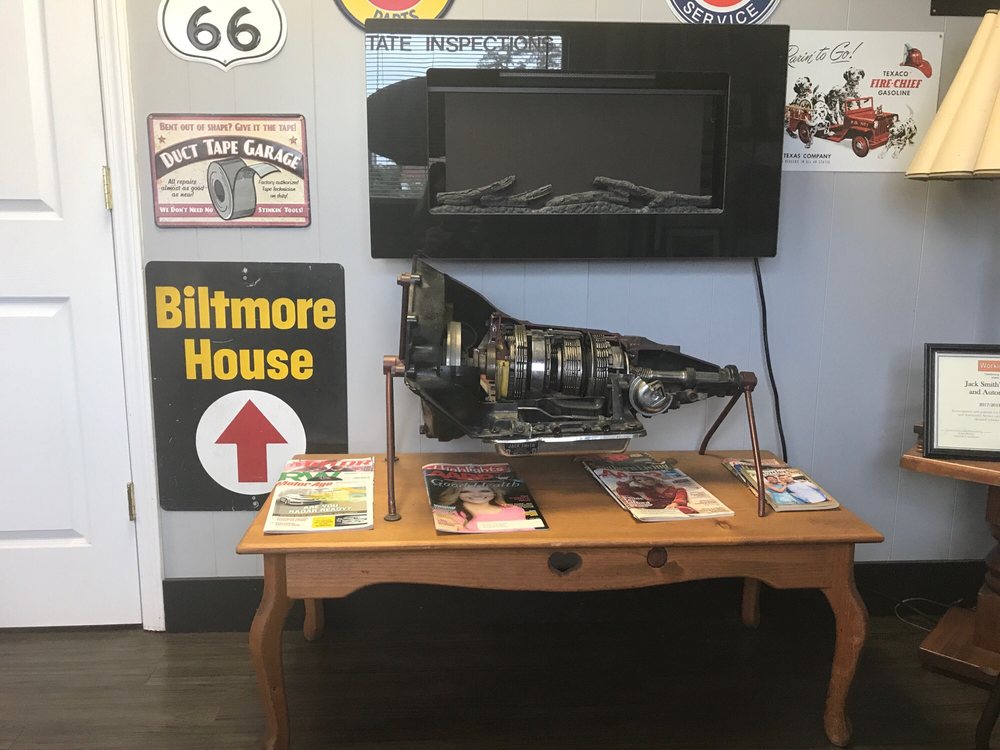 ADVANTAGE AUTOMOTIVE Updated August 2024 13 Reviews 240 Biltmore