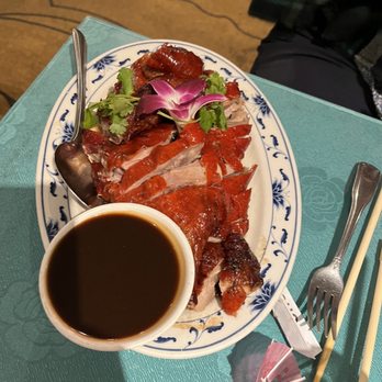 Kirin Restaurant - Cantonese Duck - Seafood Near Me - Honolulu, Hawaii