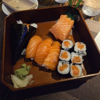 Takeshi Sushi - Salmon Lover - Sushi Bars Near Me - Arlington, Virginia Takeshi Sushi - Salmon Lover - Sushi Bars Near Me - Arlington, Virginia
