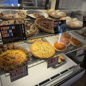 Pop Pie - Bakeries Near Me - Costa Mesa, California